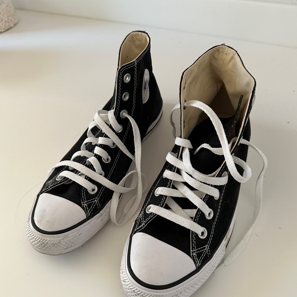 Black Hightop Converse